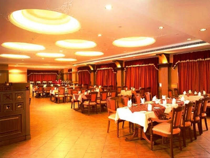 Joys Palace Hotel Thrissur Exterior photo