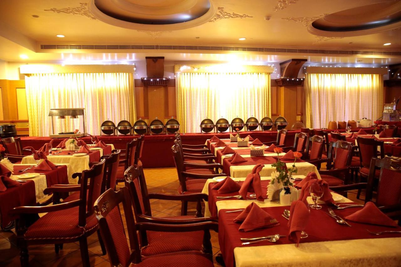 Joys Palace Hotel Thrissur Exterior photo