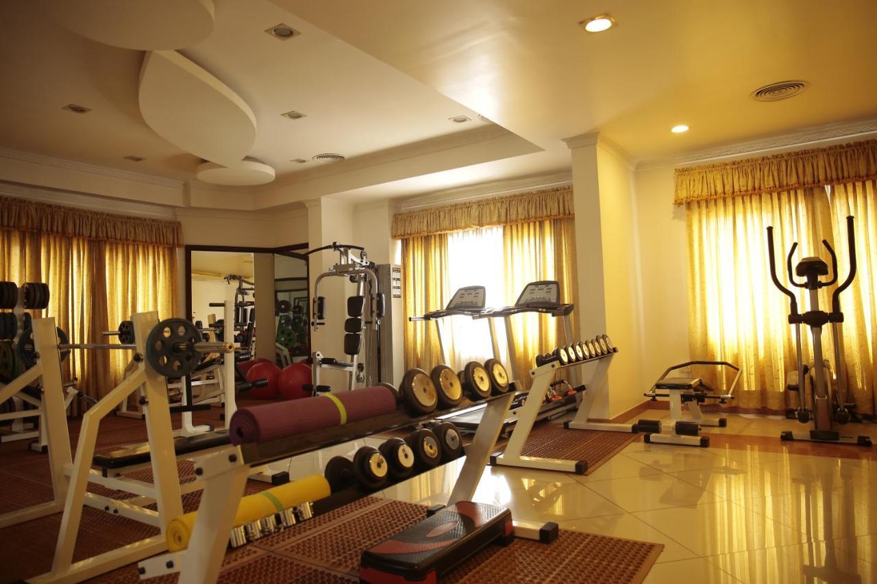 Joys Palace Hotel Thrissur Exterior photo