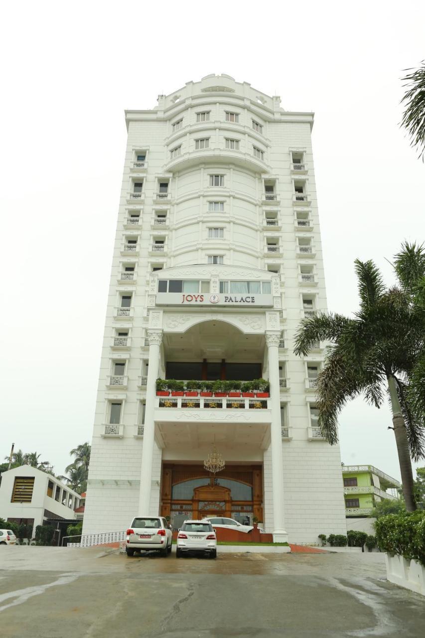 Joys Palace Hotel Thrissur Exterior photo