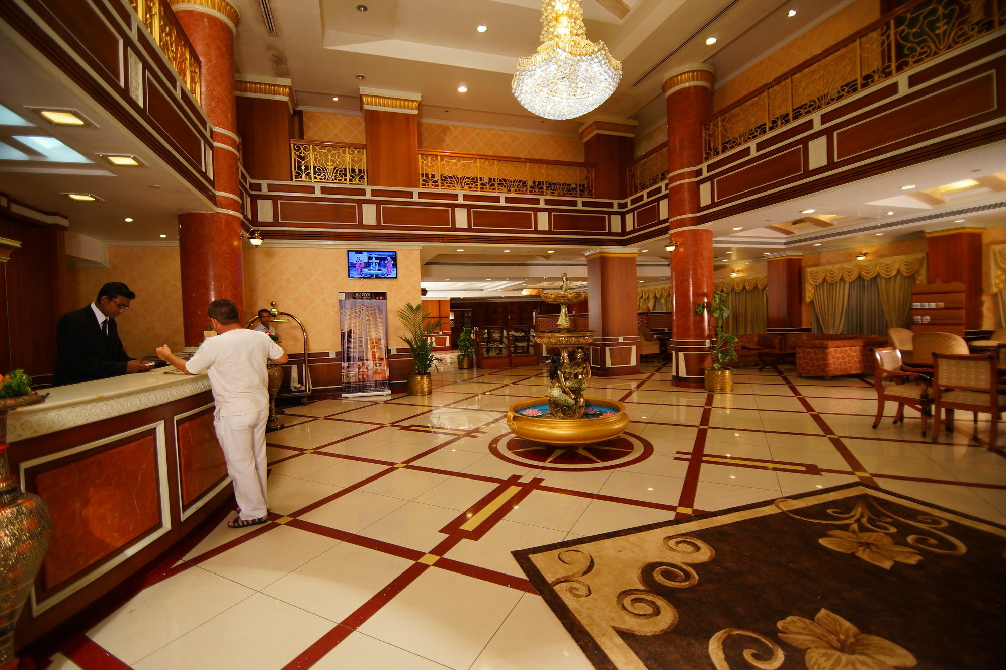 Joys Palace Hotel Thrissur Exterior photo